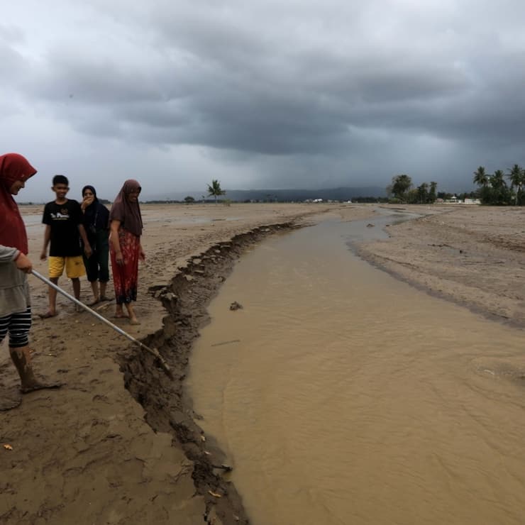 Überflutungen Indonesien