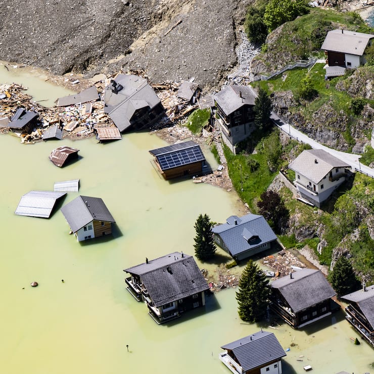 SCHWEIZ BERGSTURZ BLATTEN