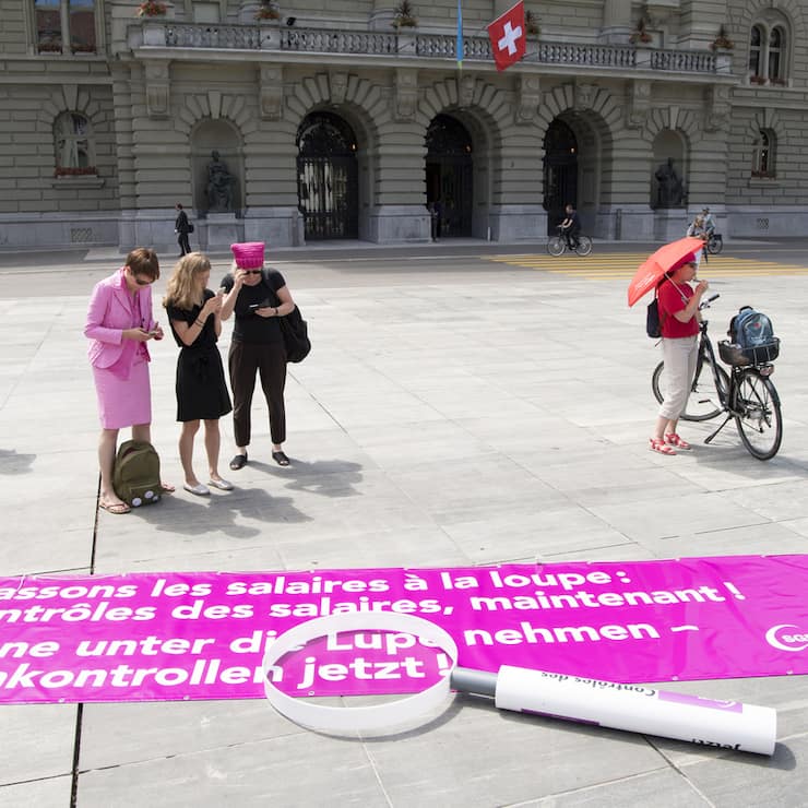 SCHWEIZ GEWERKSCHAFT SGB FRAUEN LOHNKONTROLLE