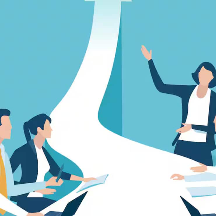 Porträts: business plan female team leader presents new business target 