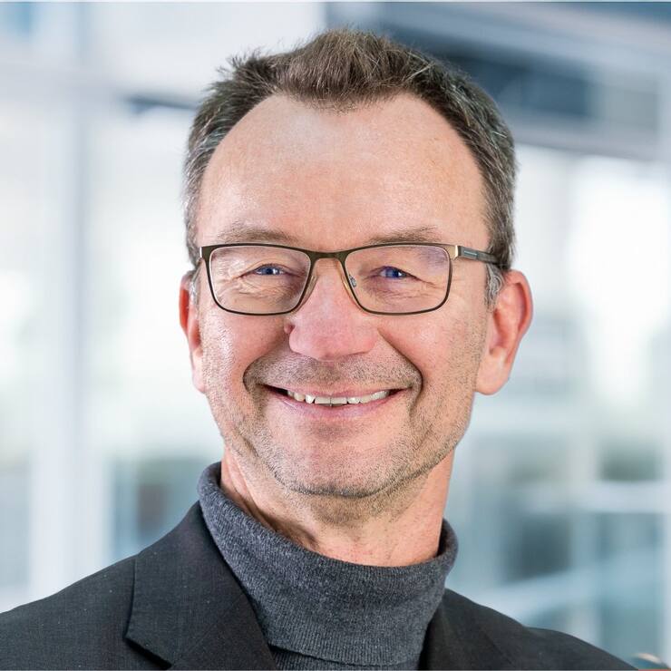 Gerry Lemcke, Swiss Re