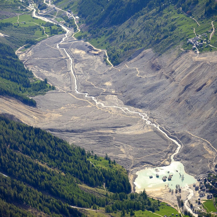 LUFTAUFNAHME, DEEPL, BERGRUTSCH, BERGSTURZ, FELSSTURZ, MURGANG, GLETSCHERABBRUCH,  LOETSCHENTAL, LAWINE, LOETSCHEN, GLETSCHER, NATURGEWALT, NATURKATASTROPHE, NATURKATASTROPHEN, BERGSTURZ, FELSTURZ, ERDRUTSCH, ZERSTOERUNG, NATUR, UMWELT, BERGE, GEBIRGE, BRE