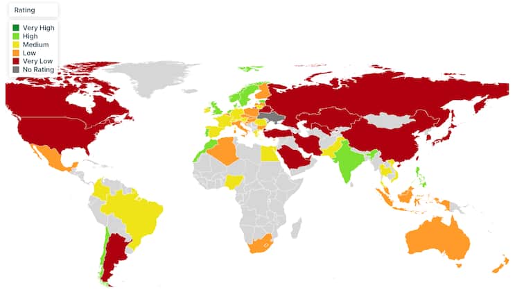 Dans l'indice de performance sur le changement climatique 2025, la Suisse s'est encore plus éloignée des pays colorés en vert (rangs 4 à 15).
