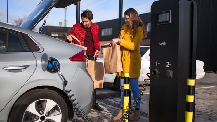 Gerade für die mobile Zukunft werden Lithium-Ionen-Batterien benötigt.