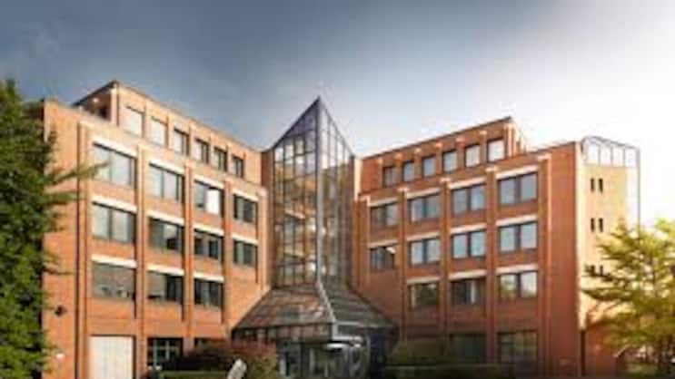 Hauptsitz Hannover Rück.
