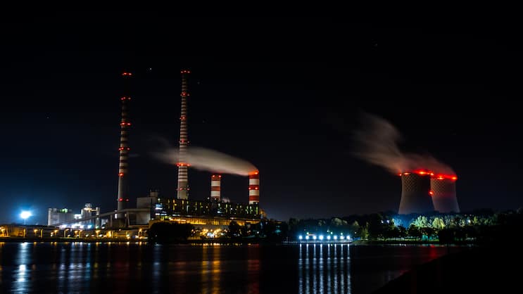 Auf dem Weg zu mehr Nachhaltigkeit müssen Schweizer Versicherer den CO2-Fussabdruck ihrer Anlagewerte signifikant reduzieren.