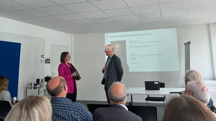 Learn & Lunch mit Gastreferent Daniel Rudin vom Nationalen Zentrum für Cybersicherheit.