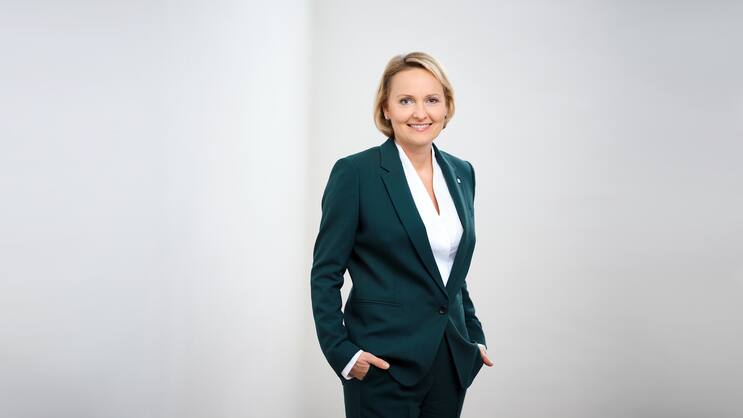 «Ich sehe Digital Leadership auch als eine Transformation und insbesondere als Chance für jüngere Mitarbeitende, in Führungspositionen zu kommen»: Liane Hirner, CFRO Vienna Insurance Group.