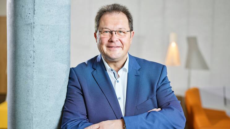 Dr. Thomas J. Grichting: «Die verschiedenen Massnahmenpakete zur Kostendämpfung sind vor allem Pflästerlipolitik».