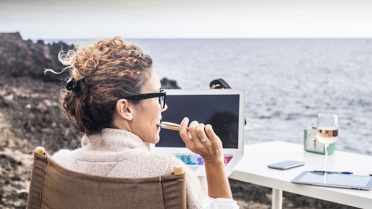 Les jeunes, en particulier, sont de plus en plus attentifs au libre choix de leur lieu de travail lorsqu'ils choisissent leur employeur.