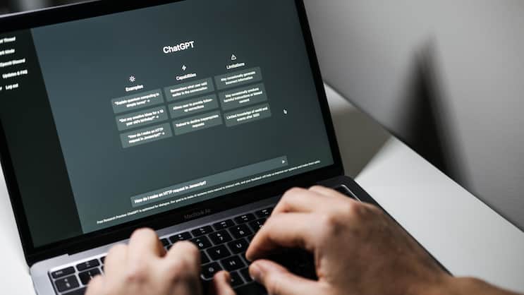 Chatbots sind nicht einfach ein neuer Kanal, sondern verändern die grundlegende Suchlogik.