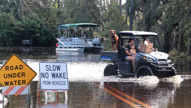 Überflutete Strasse nach Hurrikan Ian in Florida.