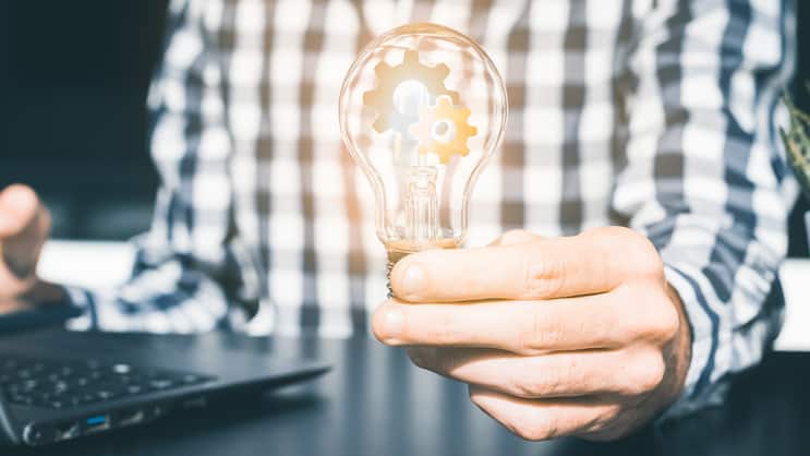Nicht allen Schweizerinnen und Schweizern geht beim Thema Digitalisierung ein Licht auf.