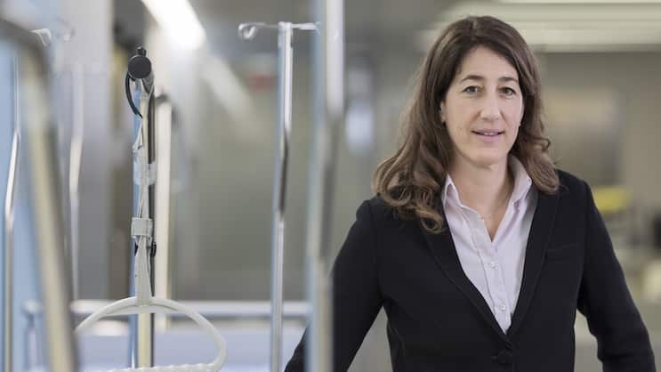 Si aucune mesure urgente n'est prise, la situation financière des hôpitaux conduira inexorablement à une réduction de l'offre de soins et à une pression accrue sur le personnel»: Anne-Genevieve Buetikofer, directrice de H+,