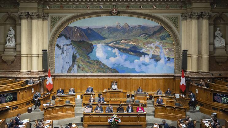 Débat dans la salle du Conseil national.