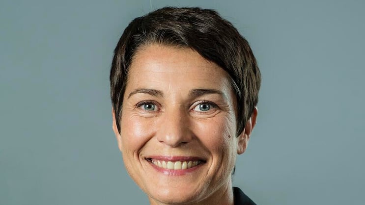 Swiss Re ernennt Cathy Desquesses zur Personalchefin.
