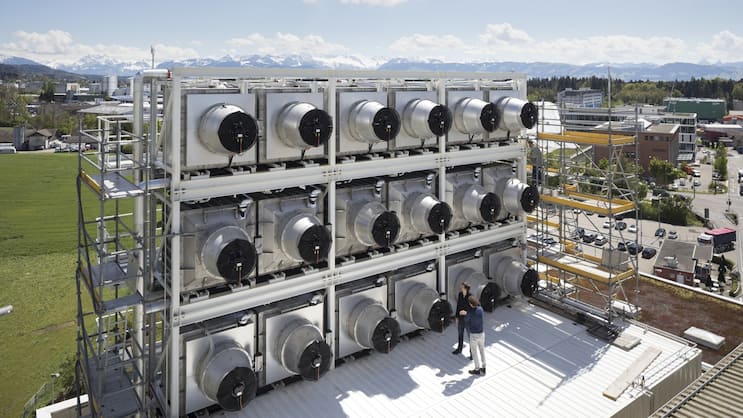 Die CO2-Abscheidungsanlage von Climeworks in Hinwil ZH gehört zu den weltweit führenden Unternehmen im Bereich Direct Air Capture - DAC.