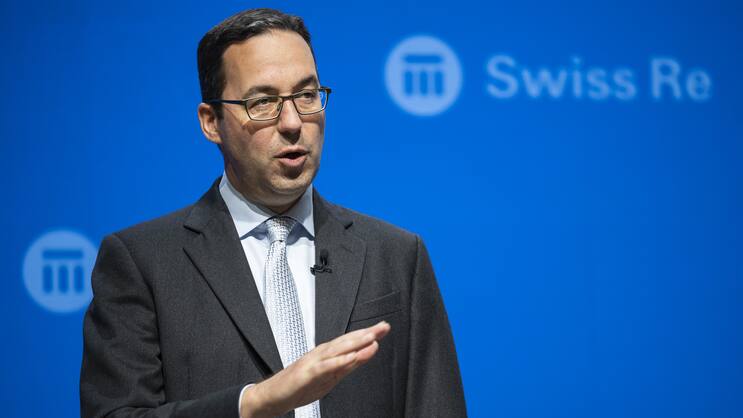 Sprach sich für schnellere Zulassungsverfahren im Bereich Klimatechnologien aus: Christian Mumenthaler, CEO Swiss Re.