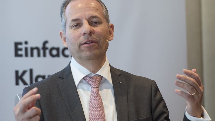 Helvetia-Chef Philipp Gmür: Um die 50 Kündigungen erwartet.