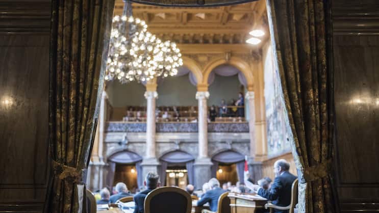 Eine Einigungskonferenz muss einen Kompromissvorschlag ausarbeiten, um die Finanzierung des "Dreizehnten" doch noch zu regeln. 