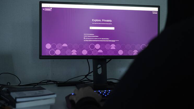 Hacker profitieren davon, dass grosse Mengen ungeschützter persönlicher Daten im Netz zirkulieren.