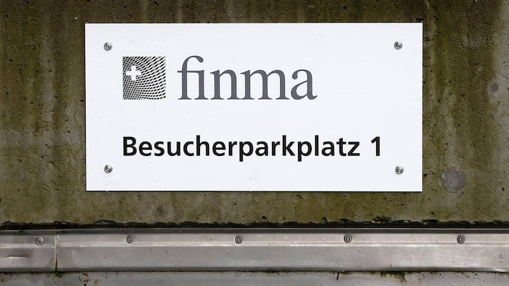 Die Finma prüft einmal im Jahr die Kapitalisierung der Versicherer anhand des SST und verpflichtet die Firmen dazu, bis Ende April einen Bericht zu veröffentlichen.