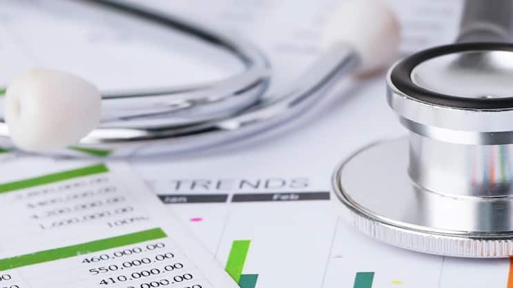 En 2023, la Suva a contrôlé, au total, 2,5 millions de factures médicales et hospitalières, dont 70 % de manière automatique.