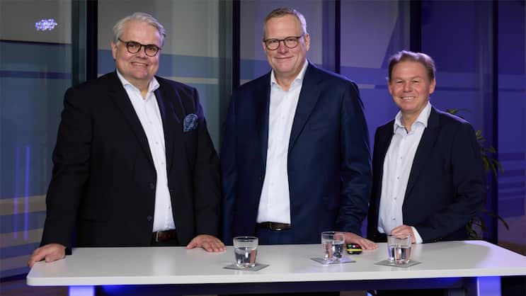 Bei der Jahrespressekonferenz der Zurich Gruppe Deutschland v.l.: Kommunikations-Chef Bernd O. Engelien, Vorstandsvorsitzender Dr. Carsten Schildknecht und Finanzvorstand Dr. Torsten Utecht.