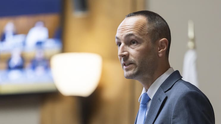 Der Walliser Staatsratspräsident Mathias Reynard trifft am Freitag den italienischen Botschafter Gian Lorenzo Cornado.