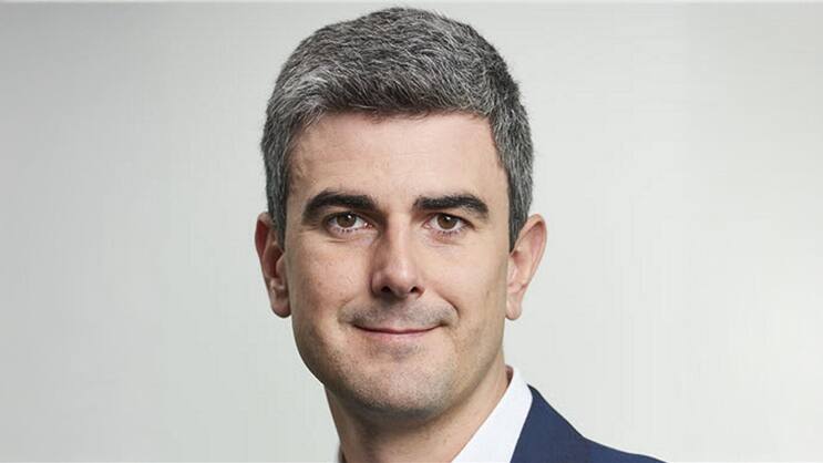 Neue Herausforderung für Rafael Schneider bei Swiss Re.