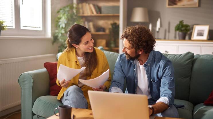 Sondaggio: è soprattutto la cordialità dei collaboratori e delle collaboratrici ad essere apprezzata, mentre i costi e i premi si collocano in fondo alla classifica.
