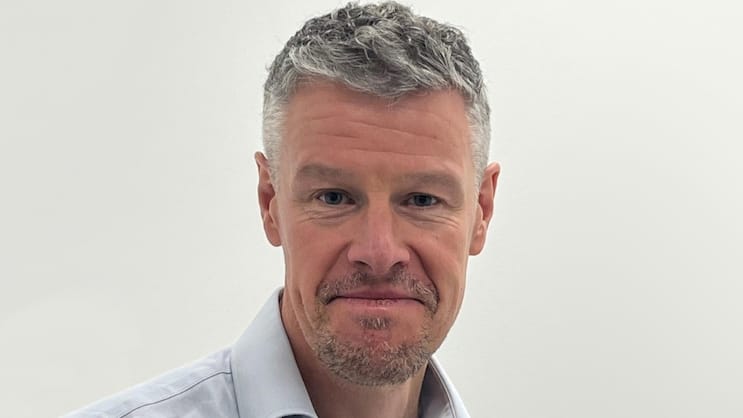 «Bei Blenheim suchen wir ständig nach Lücken im Markt, in denen Kunden mit neu auftretenden oder unzureichend abgedeckten Risiken konfrontiert sind»: Edward Parker, Senior Underwriter für Spezialrisiken bei Blenheim Partnerships.