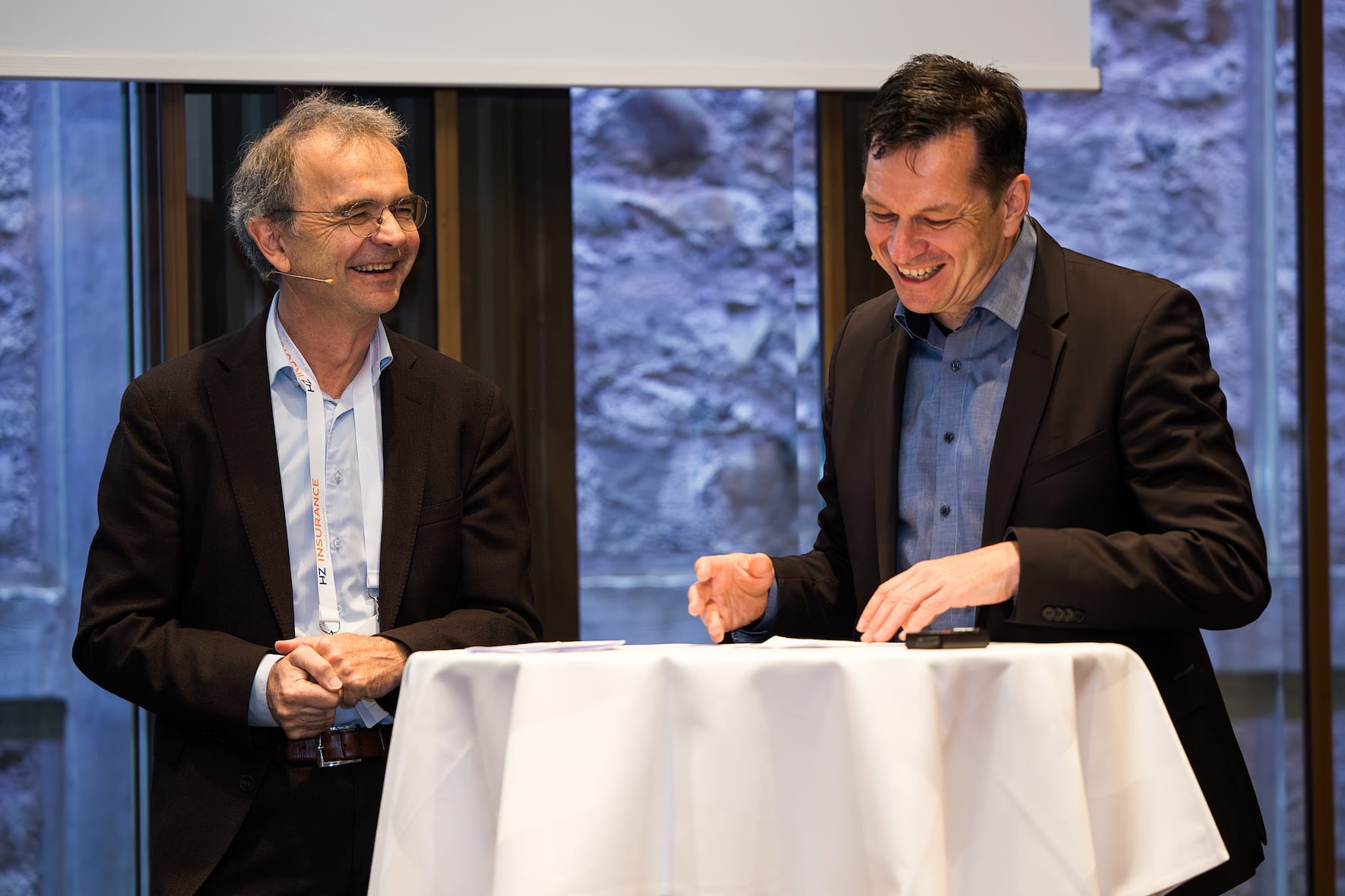 Hatten sichtlich Spass: Stefan Felder von der Universität Basel (links) und Jérôme Cosandey von Avenir Suisse.